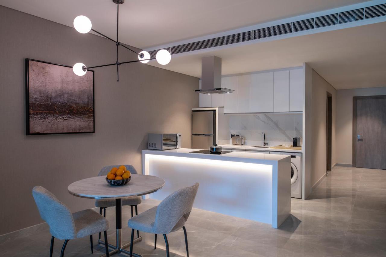 Steigenberger Residence Доха Екстериор снимка A kitchen in a typical apartment