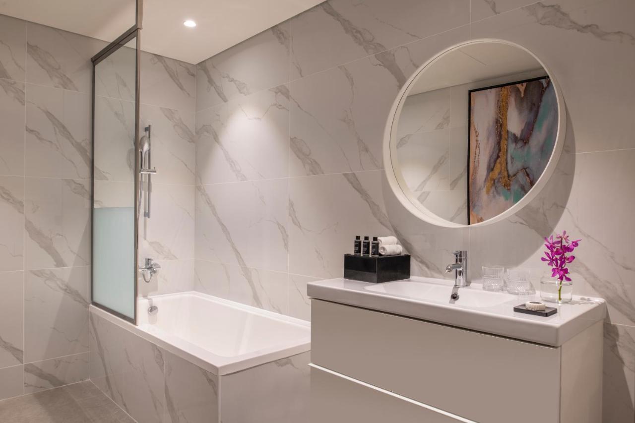 Steigenberger Residence Доха Екстериор снимка Bathroom
